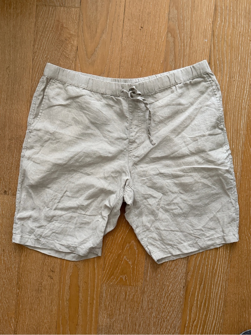 Club Monaco Light Taupe Linen Drawstring Shorts